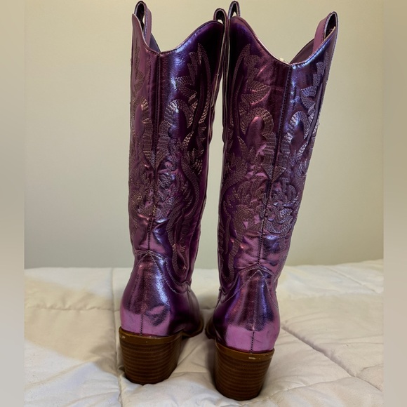 Metallic Purple Western Boots - Picture 4 of 10